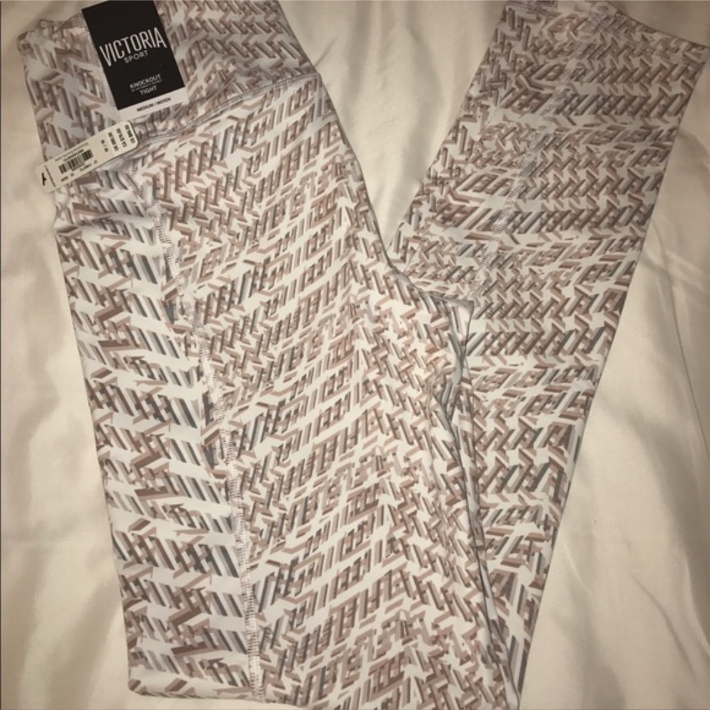 Victoria Sport Knockout Tight